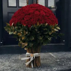 101 Roses - Royal Bouquet
