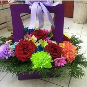 Sparking Joy - Box with flowers