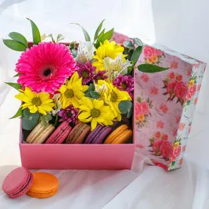The joy of the flowers - Box with flowers