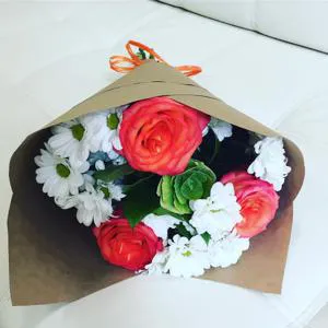 Красивые и яркие пожелания любви - Букет цветов