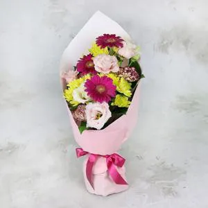 Смешанные цветы радости - Букет цветов