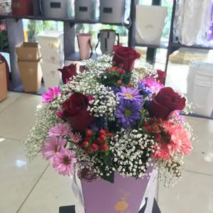 Colorful Moment of Love - Box with flowers